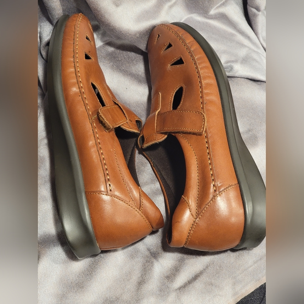 SAS Sz 9.5 M TriPad Comfort Brown Womens Cut Outs Hook & Loop Almond Toe - Picture 4 of 12